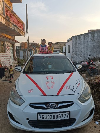 Verna petrol