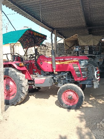 Mahindra yuvo 475 di