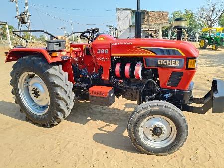 વરૂડી ટ્રેક્ટર ડોળાસા