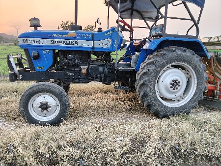 थंबनेल 2