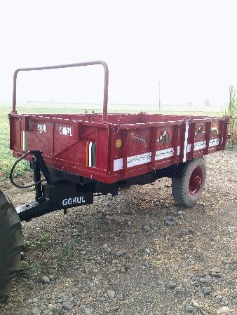 ગોકુલની ટ્રોલી વેચવાની છે