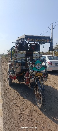 રીક્ષા છકડો