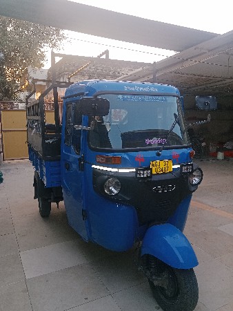 બાજાજ મેક્સિમા
CNG