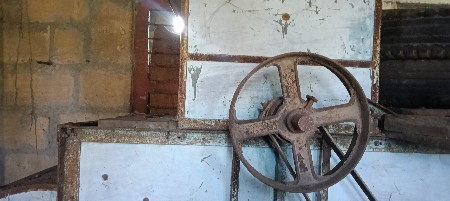 ઓપનેર વેચવાનું છે