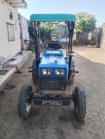 वैभव ट्रेक्टर वेसवानु छे