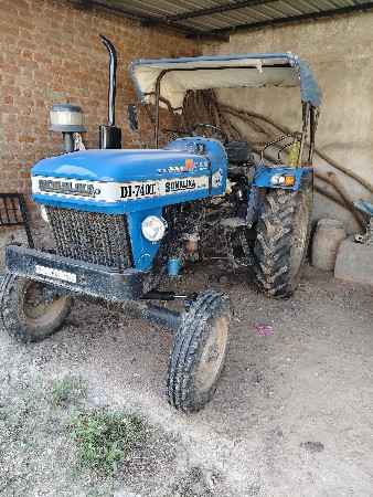 ટ્રેકટર વેચવાનું છે 880 કલાક