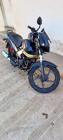 ટુવ્હીલર વેચવાનું છે