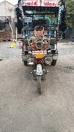 રીક્ષા વેચવાની છે