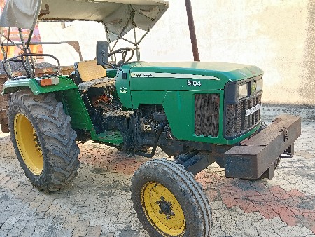 john deere 5104 black body