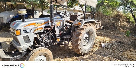 ટ્રેક્ટર