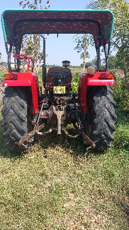 ટ્રેકટર વેચવાનું છે