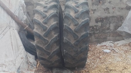 ટેકટર ના ટાયર