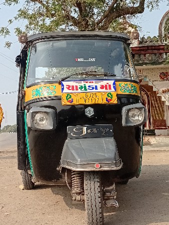 રીક્ષા વેચવાની છે