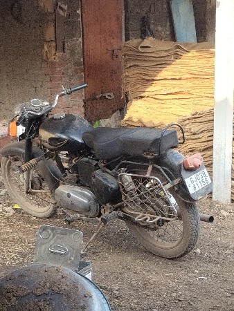 ડીઝલ પારસીગ એન્જીન બનાવેલુ