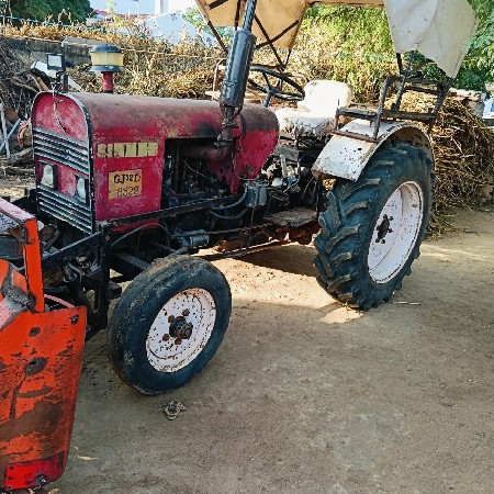 રીપર મશીન આઈસર ટ્રેક્ટર