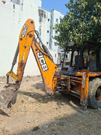 jcb devanu se
model 2012