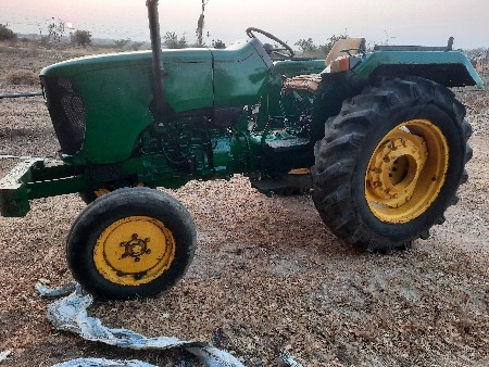 john deere ૨૦૧૧ 
૨૦૧૧ મોડેલ . 
પાવર