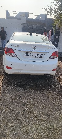 વેચવાની છે