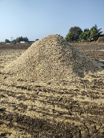 ચણા ની ખારી વેચવાની છે.