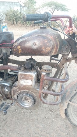 રીક્ષા વેચવાનીછે