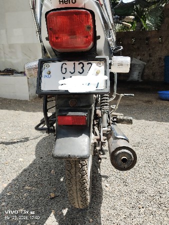 વેચવાનુ  છે  splendor plus