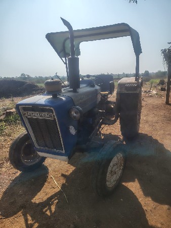 ટ્રેક્ટર સાથે ભેંસ લેવાની છે