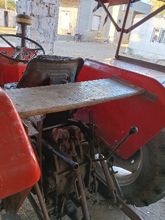 tractor વેચવાનુ છે