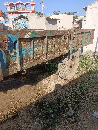 ટ્રોલી વેચવાની છે