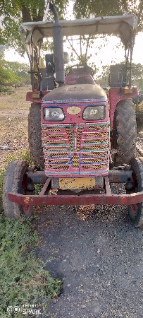 ટ્રેક્ટર વેચવાનું છે