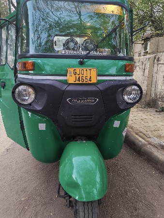 3wheeler, Bajaj maxima CNG 2024