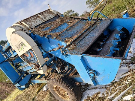 થેશર હાકવા માટે કોલ કરો