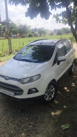 ફોરવિલ વેચવાની છે