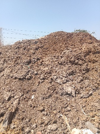 દેશી ખાતર પિયોર પોદળો છે