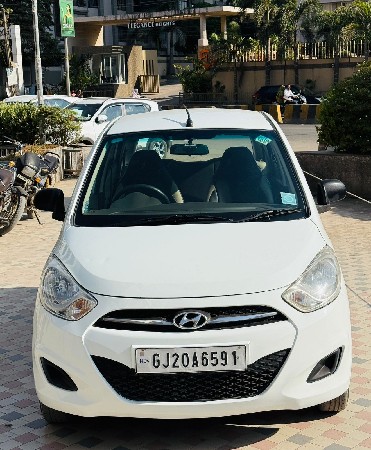 I10  Era 
Model :-  2012/5
Onwer :