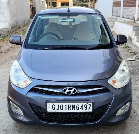 Hyundai i10 Sportz Petrol / Cng
