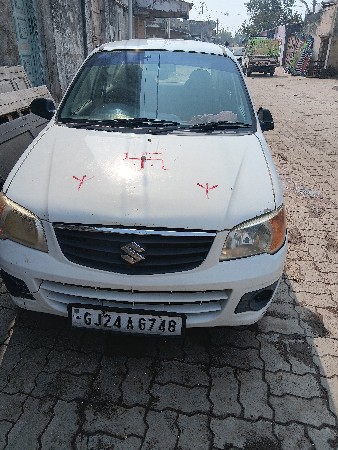 વેચવાની છે