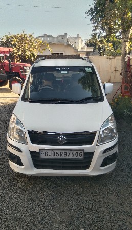 કાર વેચવાની છે.