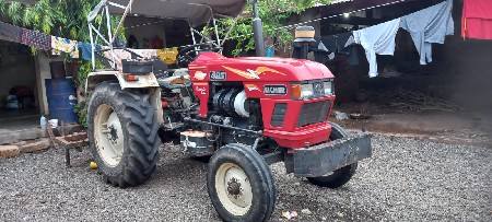 આઇશર ટ્રેક્ટર વેચવાનું છે