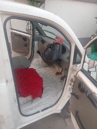 જીતો ગાડી વેચવાની છે  મોડલ 2018