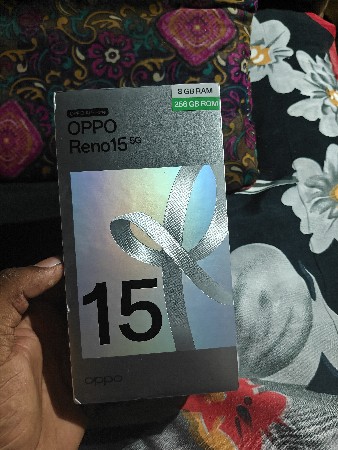 oppo Reno 15 mobayl devano se