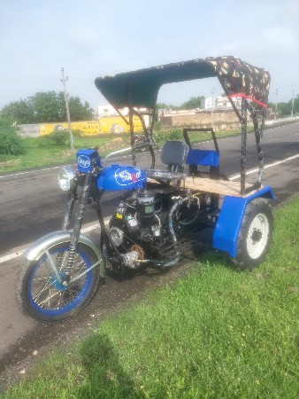 2 વર્ષ જુનો