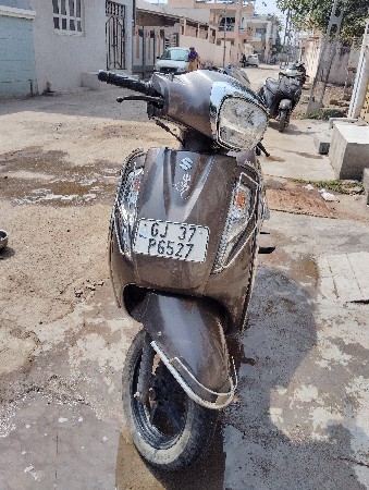 ACCESS 125 BT TOP MODEL FOR SALE!