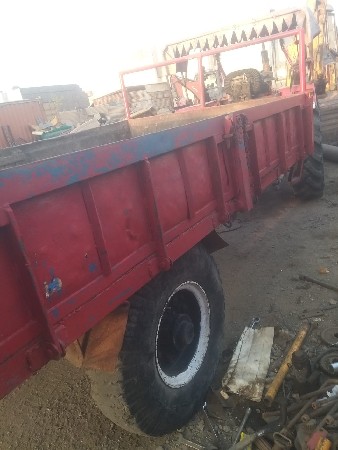 ટેઈલર વેચવા ની છે