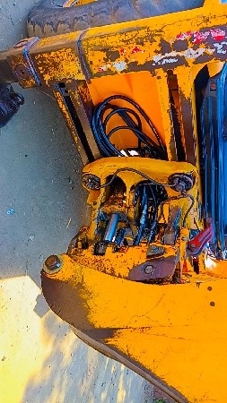 થંબનેલ 3