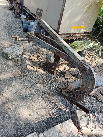 સવડા  પ્લાવ વેંચવા ના છે