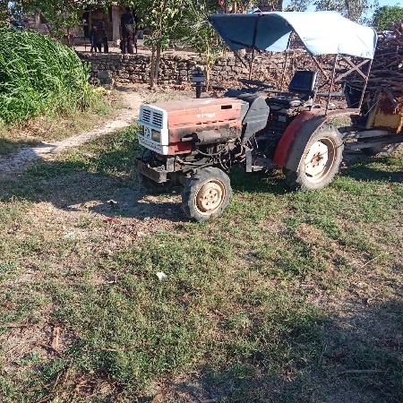 મીની ટેકટર ફોરવીલ વેચવાનું છે 2008