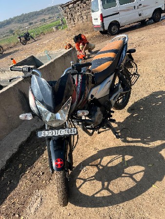 વેચવાની છે