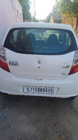 ફોર વ્હીલ-કાર વેચવાન