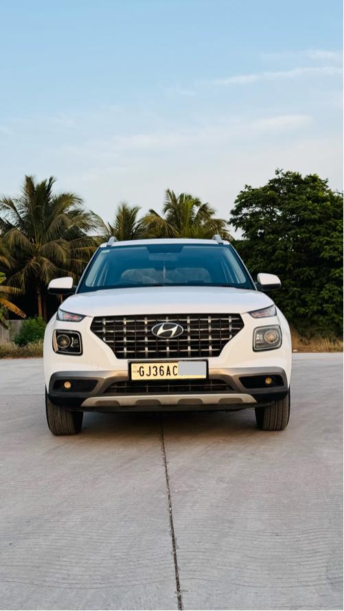 VENUE 2021 1st DIESEL XS  SUNROOF