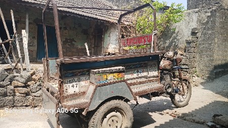 રીક્ષા વેચવાની છે